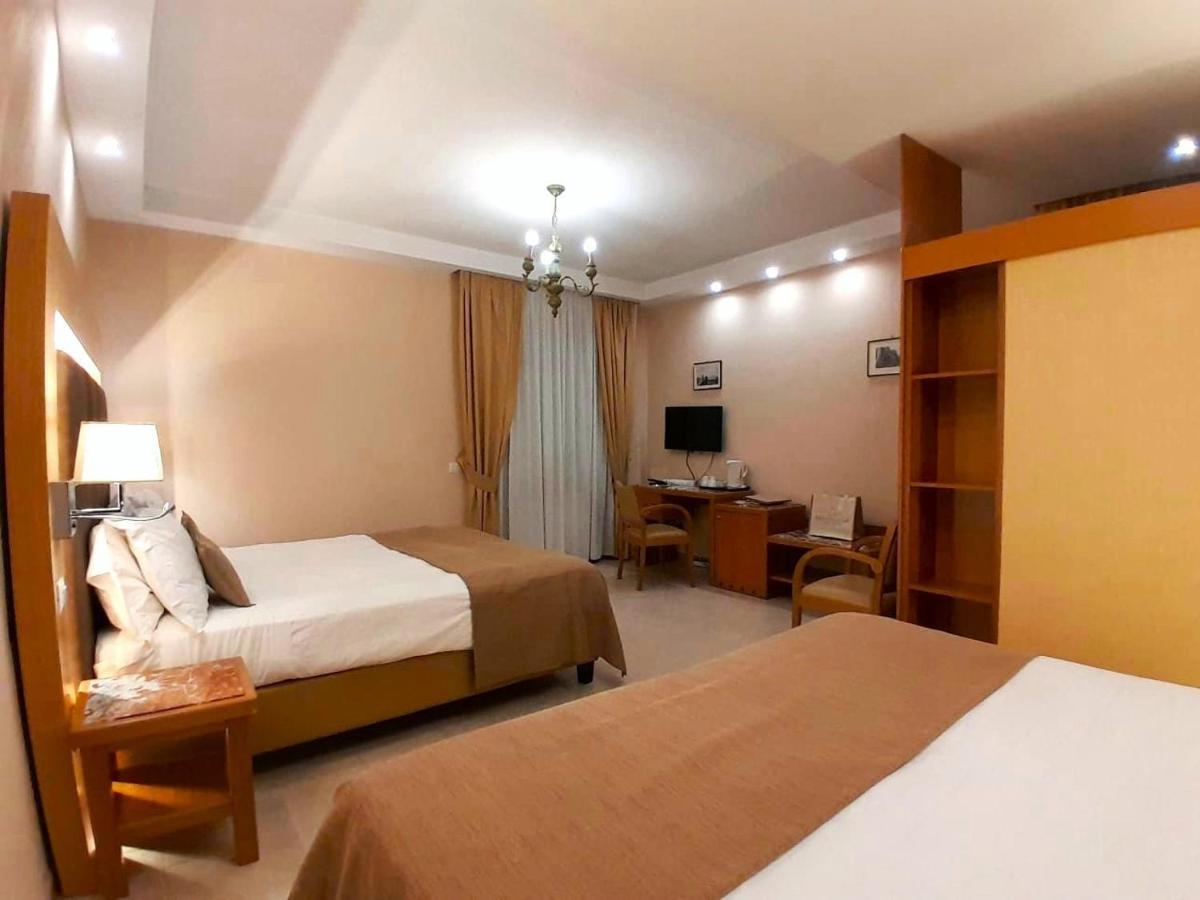Montespina Park Hotel Napoli Dış mekan fotoğraf